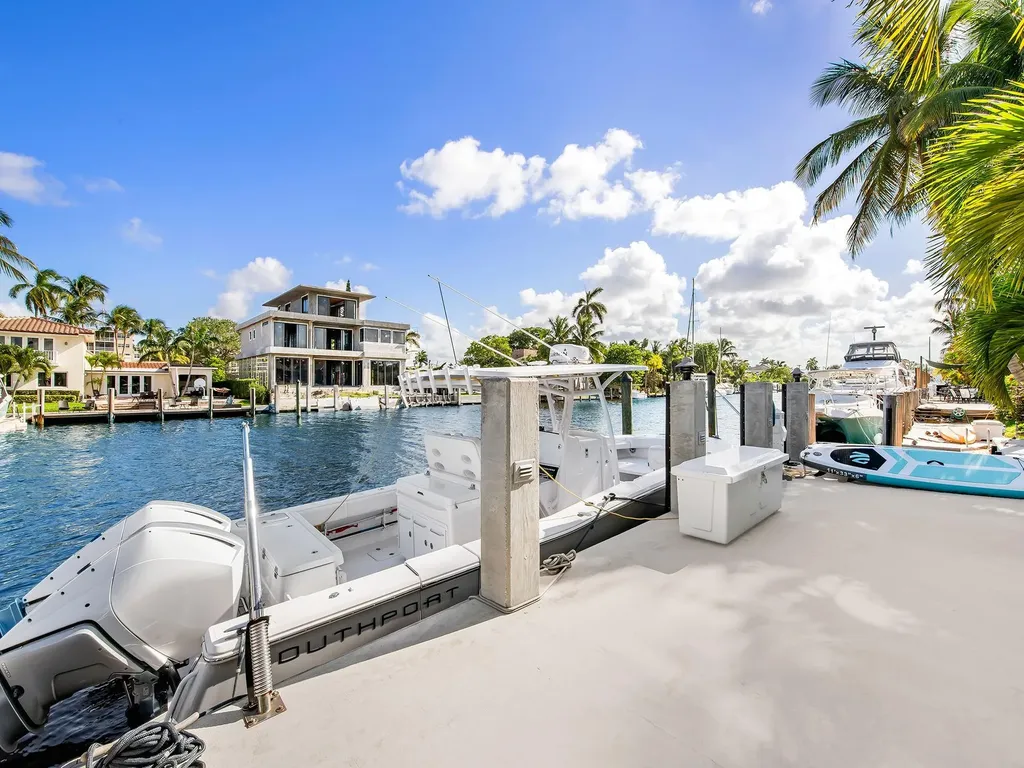 1612 SE 13 Fort Lauderdale FL 33316