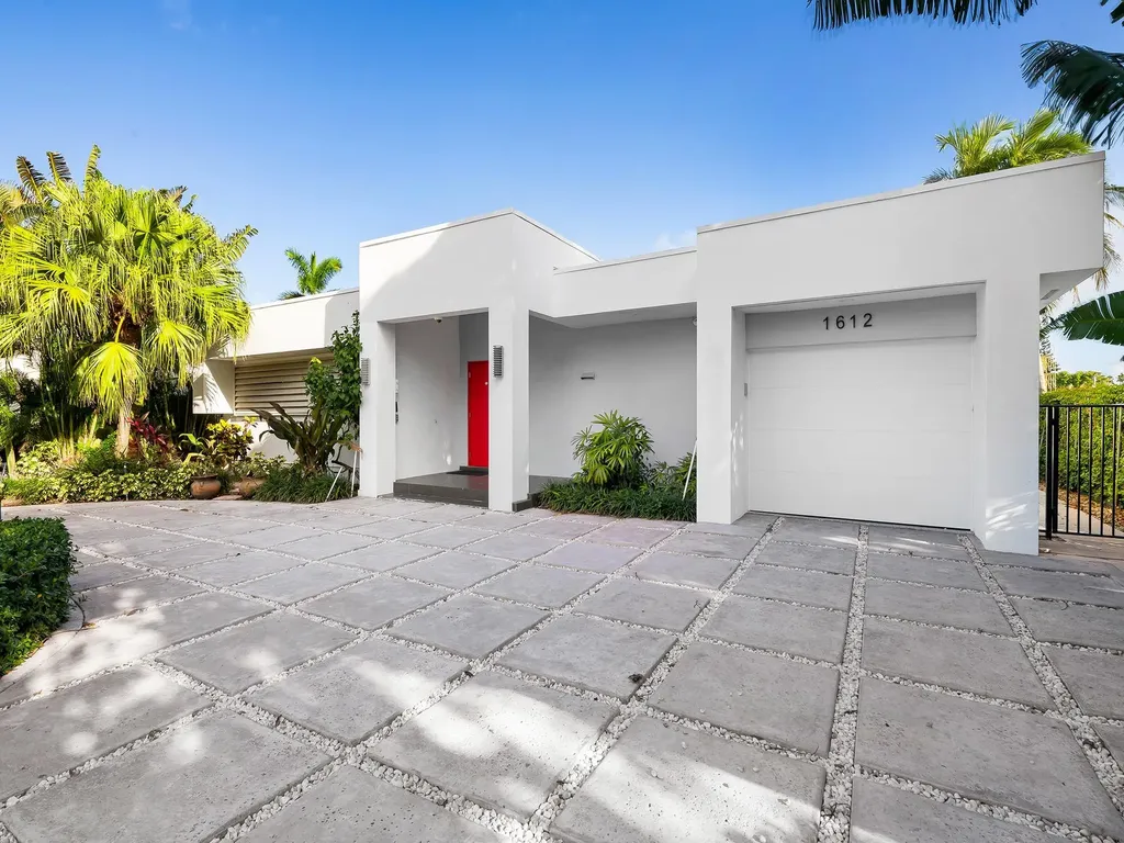 1612 SE 13 Fort Lauderdale FL 33316