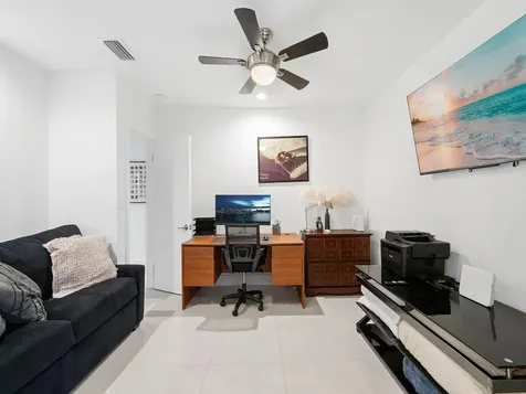 1612 SE 13 Fort Lauderdale FL 33316