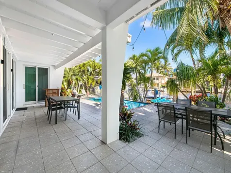 1612 SE 13 Fort Lauderdale FL 33316