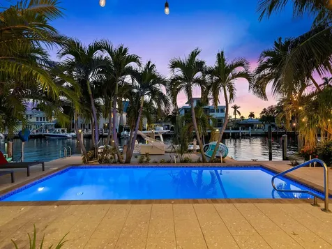 1612 SE 13 Fort Lauderdale FL 33316
