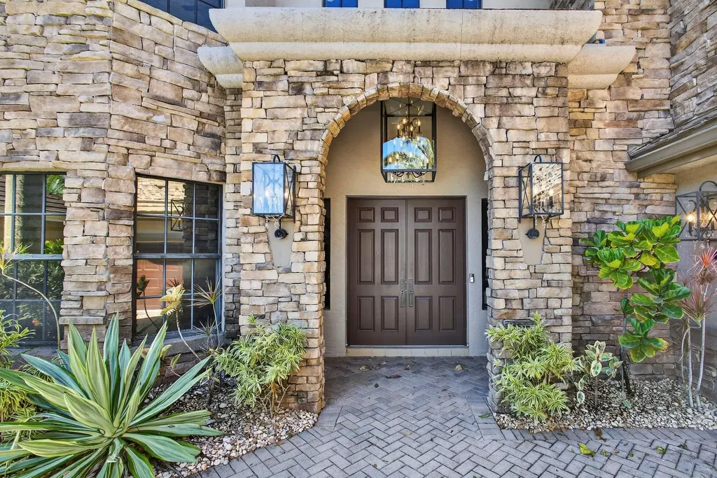 10468 Trianon Place Wellington FL 33449