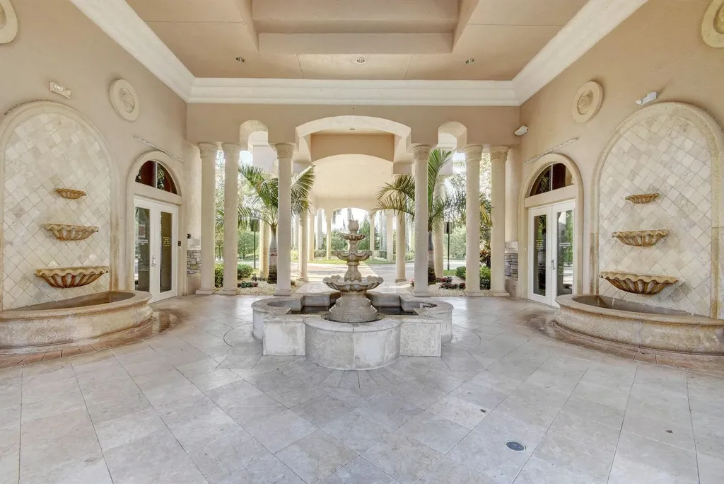 10468 Trianon Place Wellington FL 33449