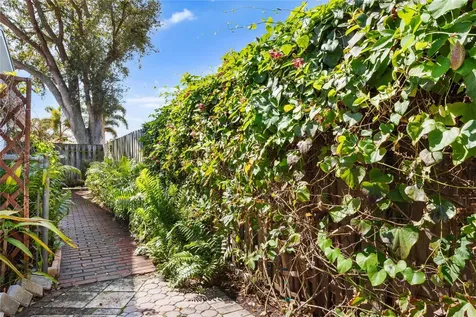 3141 NW 68 Court Fort Lauderdale FL 33309
