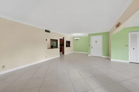526 Shady Pine Way Greenacres FL 33415