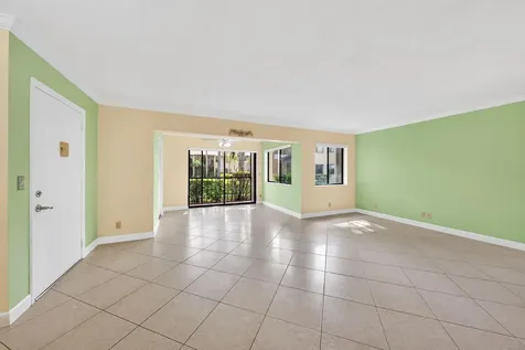 526 Shady Pine Way Greenacres FL 33415