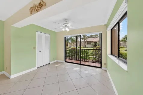 526 Shady Pine Way Greenacres FL 33415