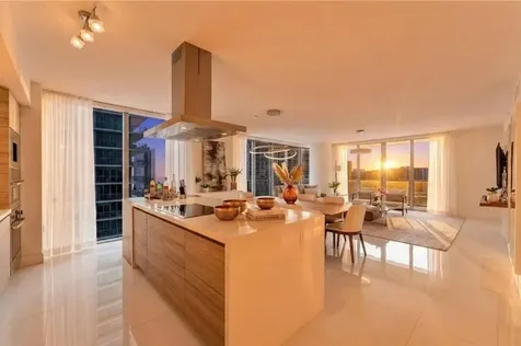 330 Sunny Isle Boulevard Sunny Isles Beach FL 33160