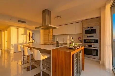 330 Sunny Isle Boulevard Sunny Isles Beach FL 33160