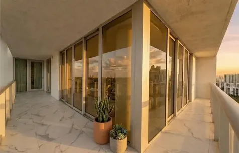 330 Sunny Isle Boulevard Sunny Isles Beach FL 33160