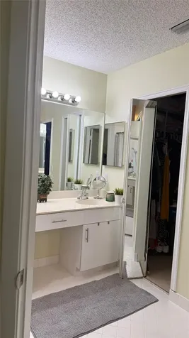 593 Bedford Avenue Weston FL 33326