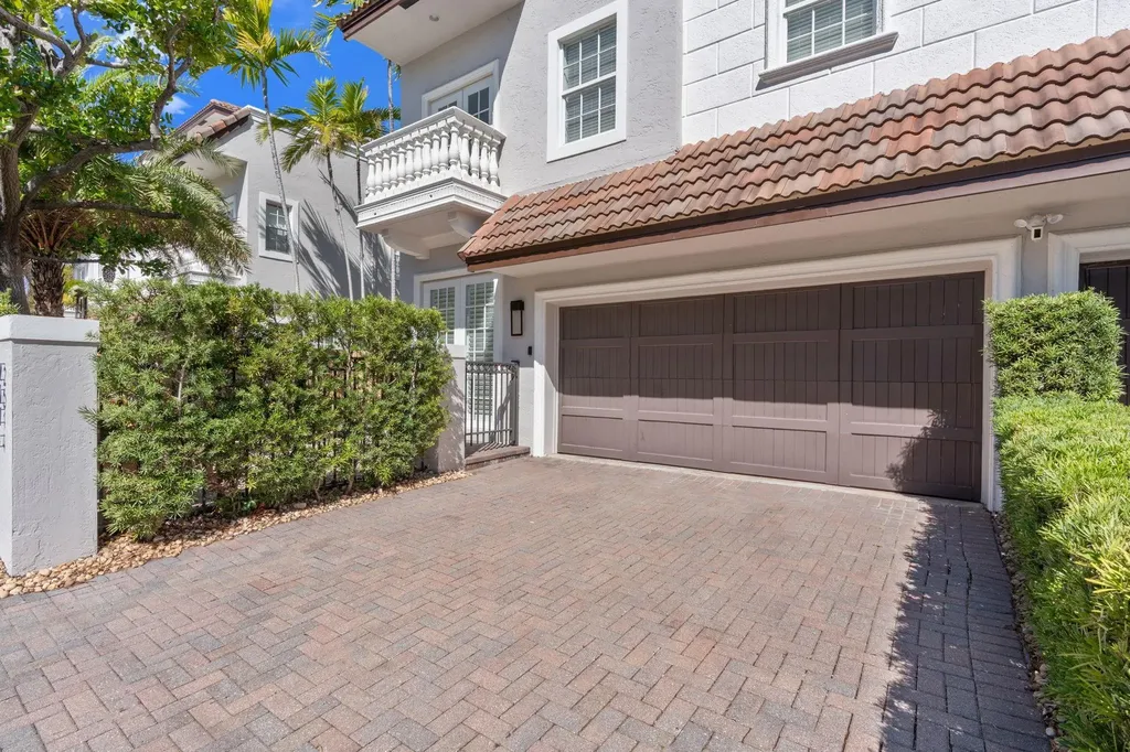 2614 NE 14th Street Fort Lauderdale FL 33304