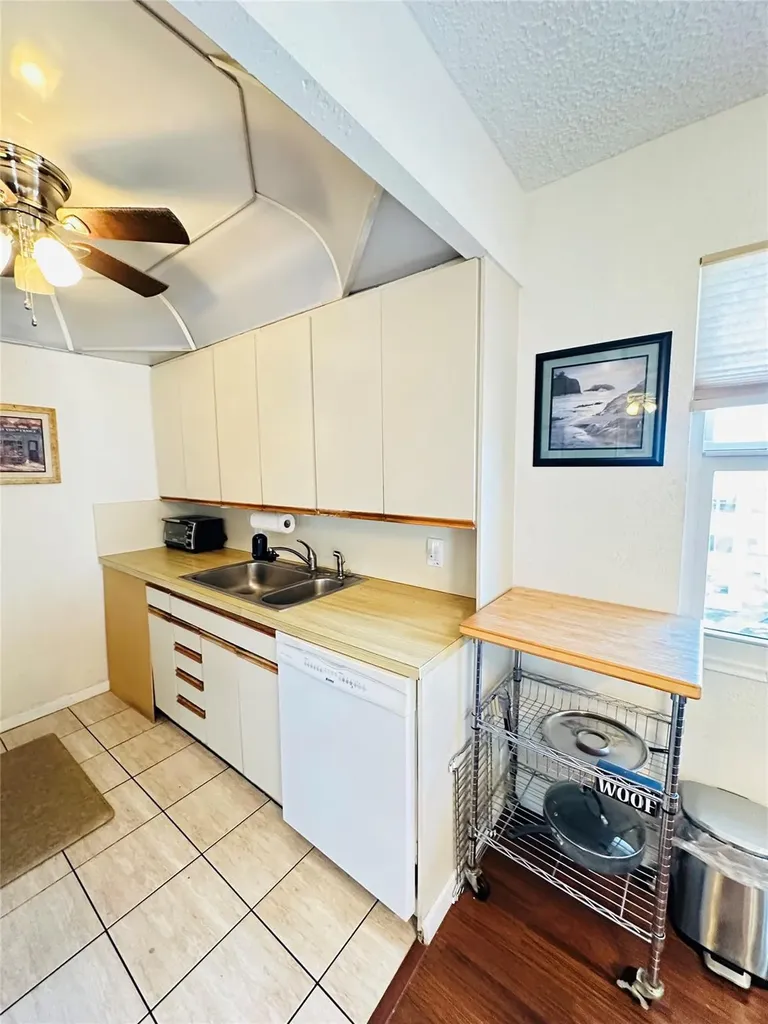 4050 Harwood E Deerfield Beach FL 33442