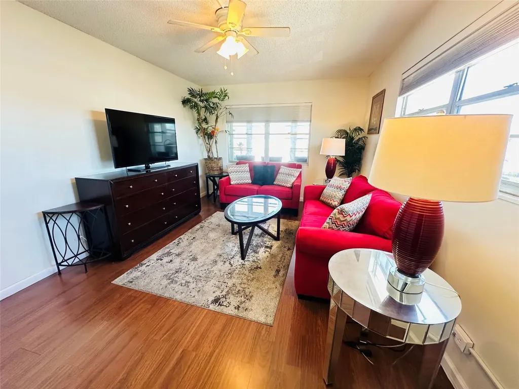 4050 Harwood E Deerfield Beach FL 33442