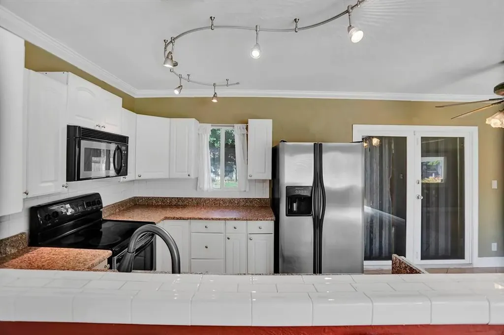 1129 NW 7th Terrace Fort Lauderdale FL 33311