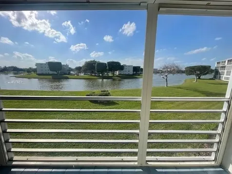 2075 Cornwall D Boca Raton FL 33434