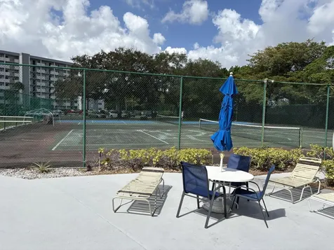 Lauderhill FL 33319