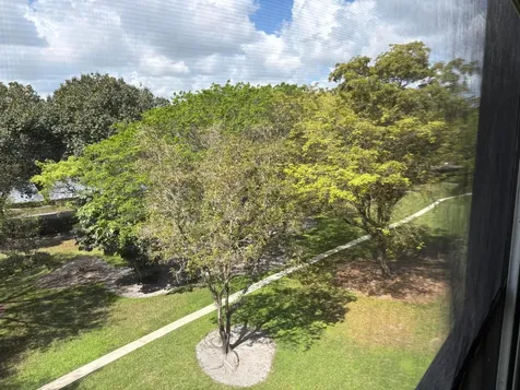 Lauderhill FL 33319