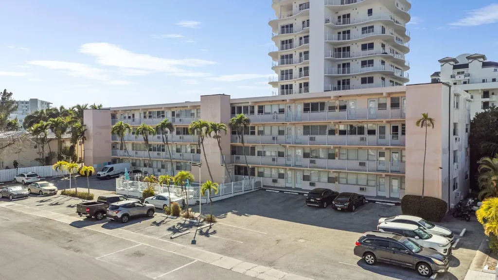 625 Antioch Avenue Fort Lauderdale FL 33304