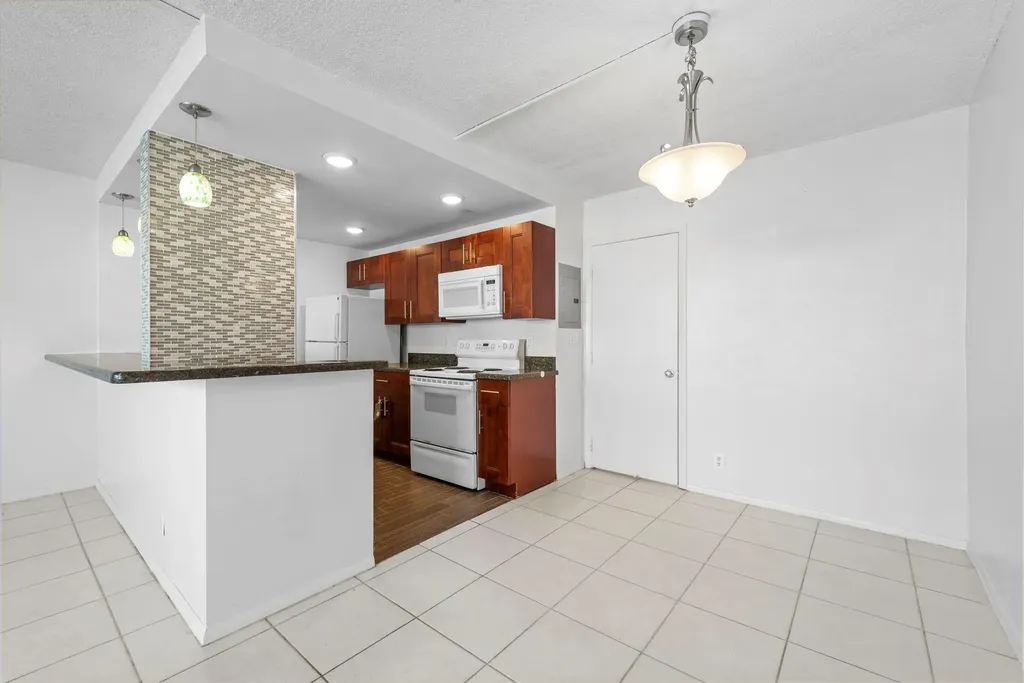 625 Antioch Avenue Fort Lauderdale FL 33304