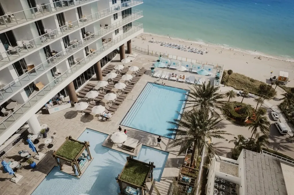 4111 S Ocean Drive Hollywood FL 33019