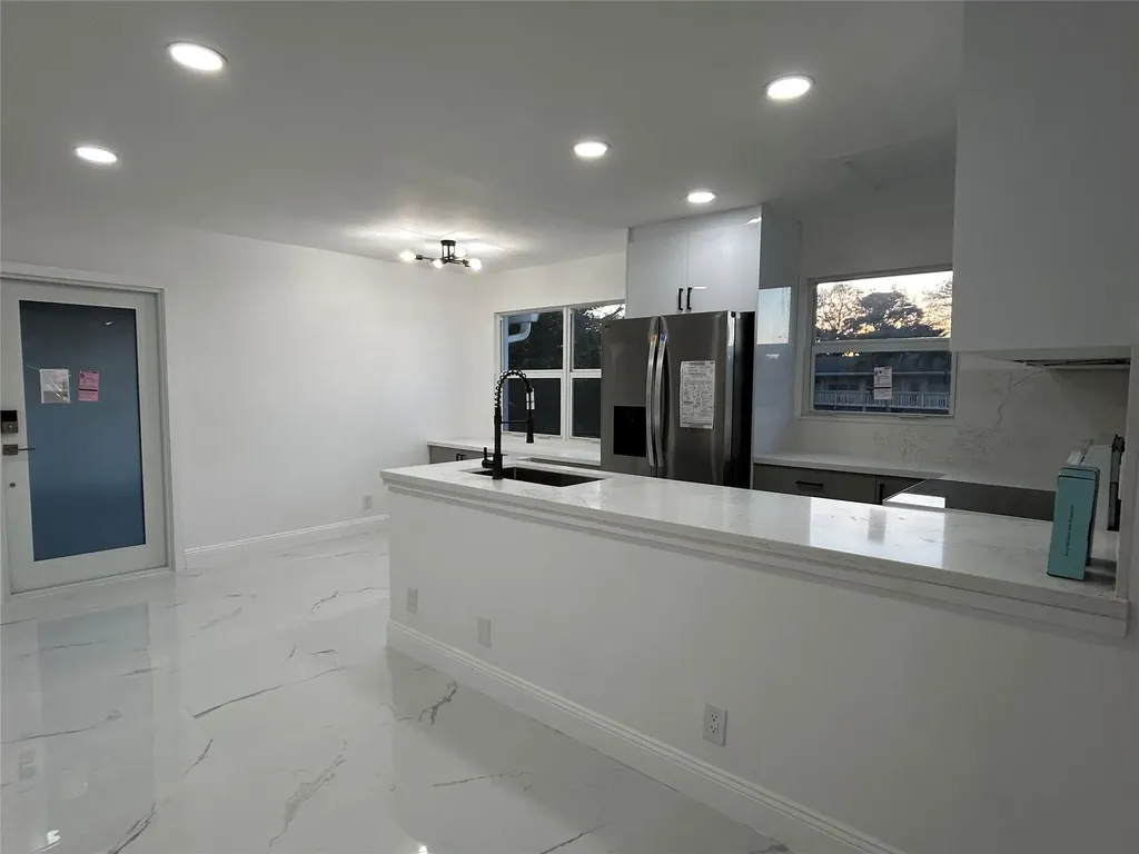115 Ventnor F Deerfield Beach FL 33442