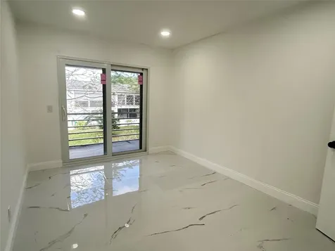 115 Ventnor F Deerfield Beach FL 33442