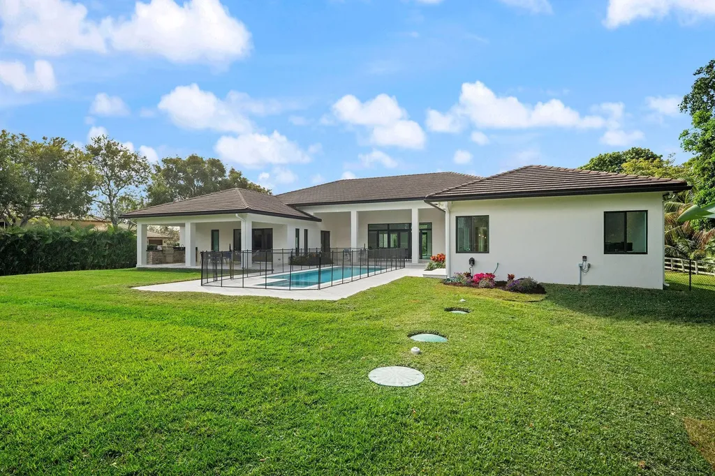 11861 NW 9 Street Plantation FL 33325