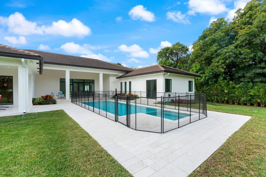 11861 NW 9 Street Plantation FL 33325