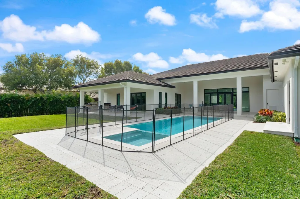 11861 NW 9 Street Plantation FL 33325