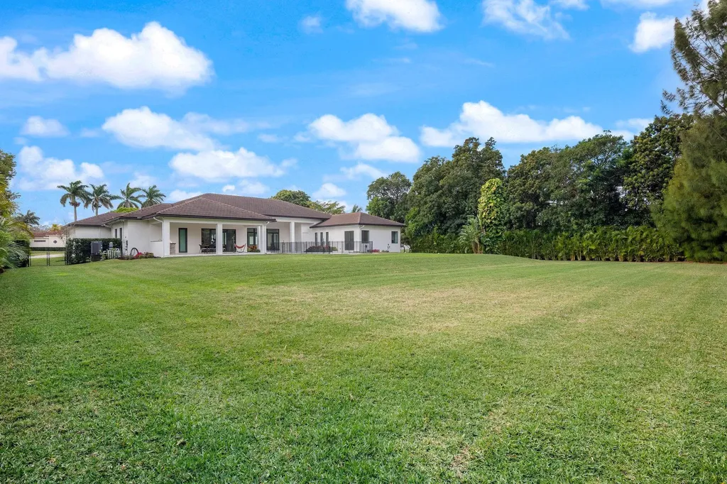 11861 NW 9 Street Plantation FL 33325