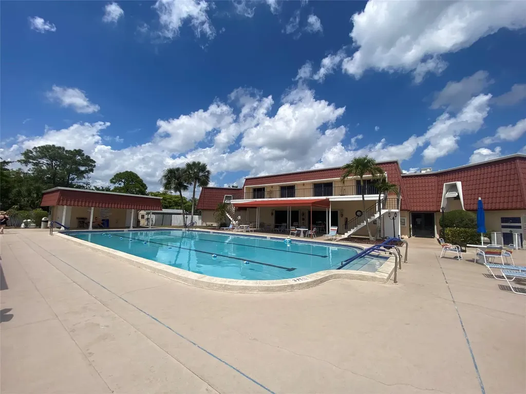 393 Bennington Lane Lake Worth FL 33467