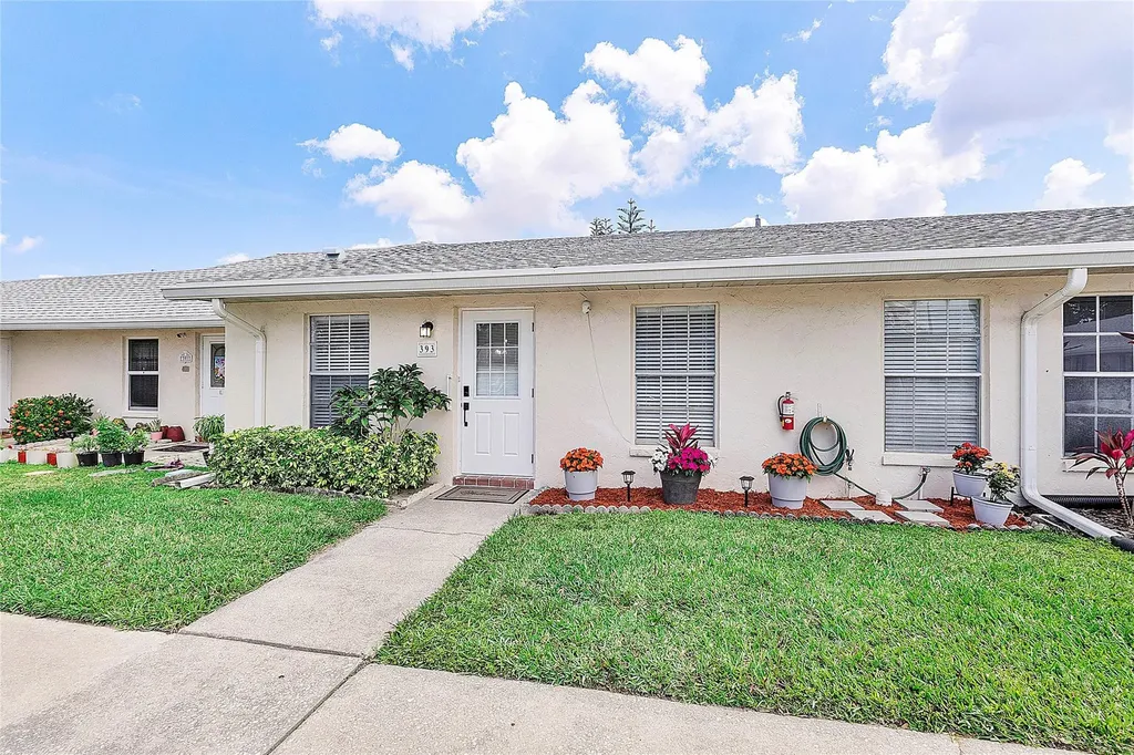 393 Bennington Lane Lake Worth FL 33467