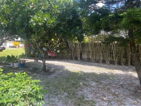 393 Bennington Lane Lake Worth FL 33467