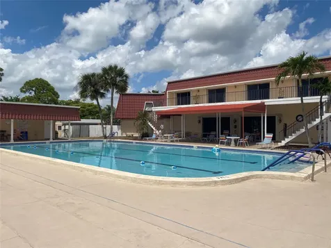 393 Bennington Lane Lake Worth FL 33467
