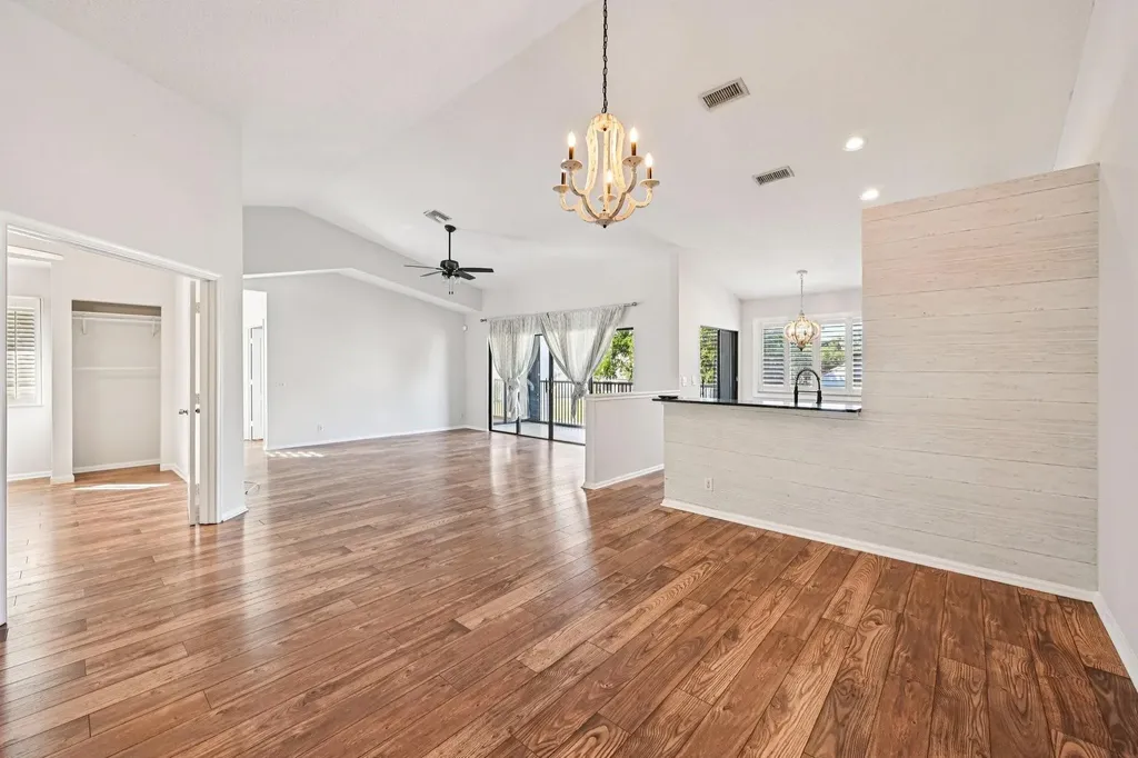 7525 NW 61st Terrace Parkland FL 33067