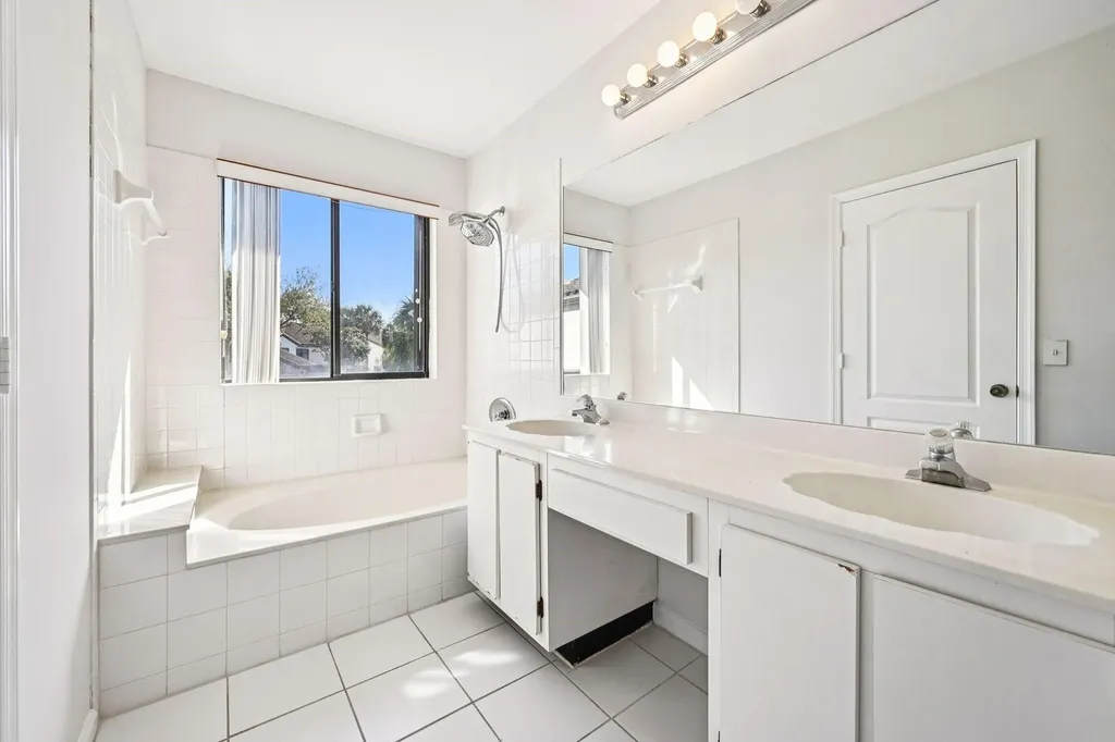 7525 NW 61st Terrace Parkland FL 33067