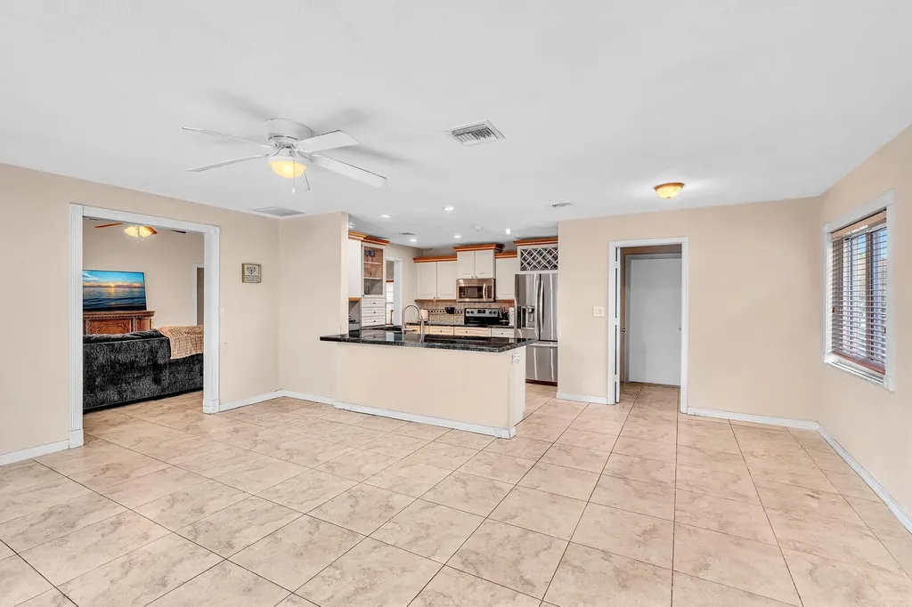 9080 NW 50th Court Coral Springs FL 33067