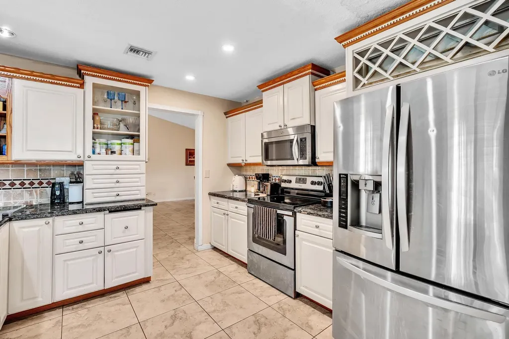 9080 NW 50th Court Coral Springs FL 33067