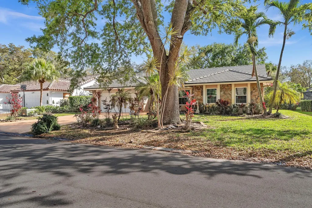 9080 NW 50th Court Coral Springs FL 33067