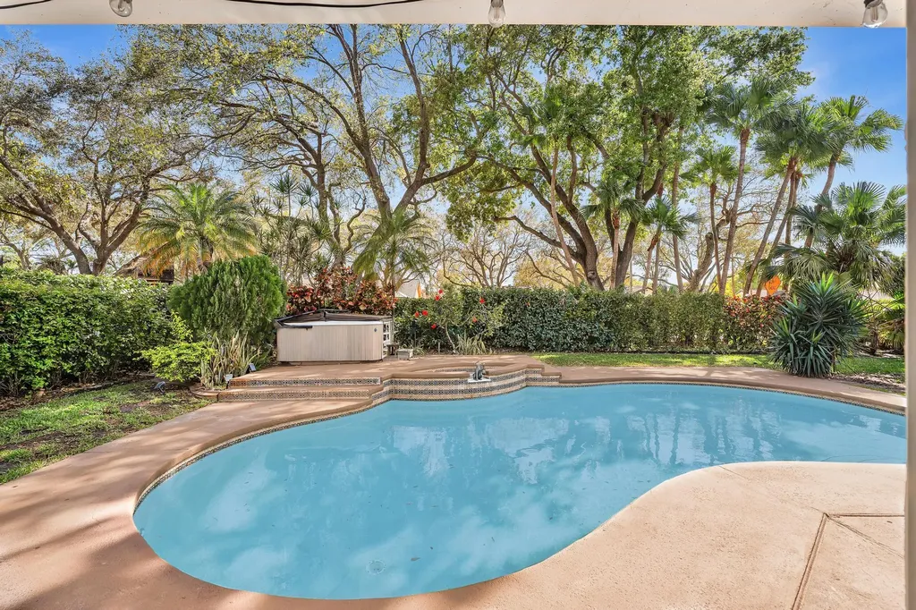 9080 NW 50th Court Coral Springs FL 33067