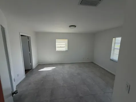 4002 Avenue Q Fort Pierce FL 34947