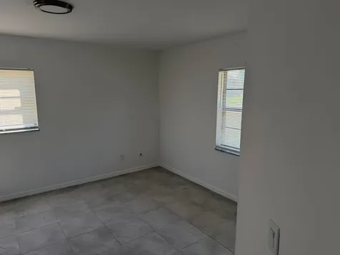4002 Avenue Q Fort Pierce FL 34947