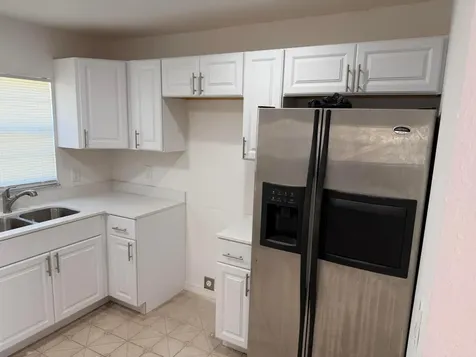 4002 Avenue Q Fort Pierce FL 34947