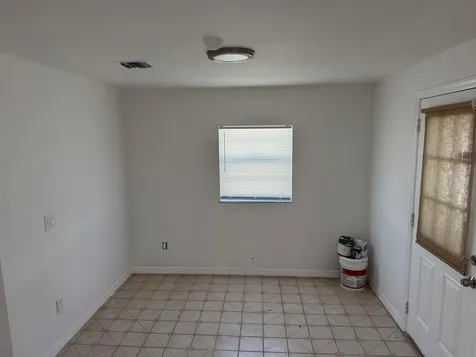 4002 Avenue Q Fort Pierce FL 34947