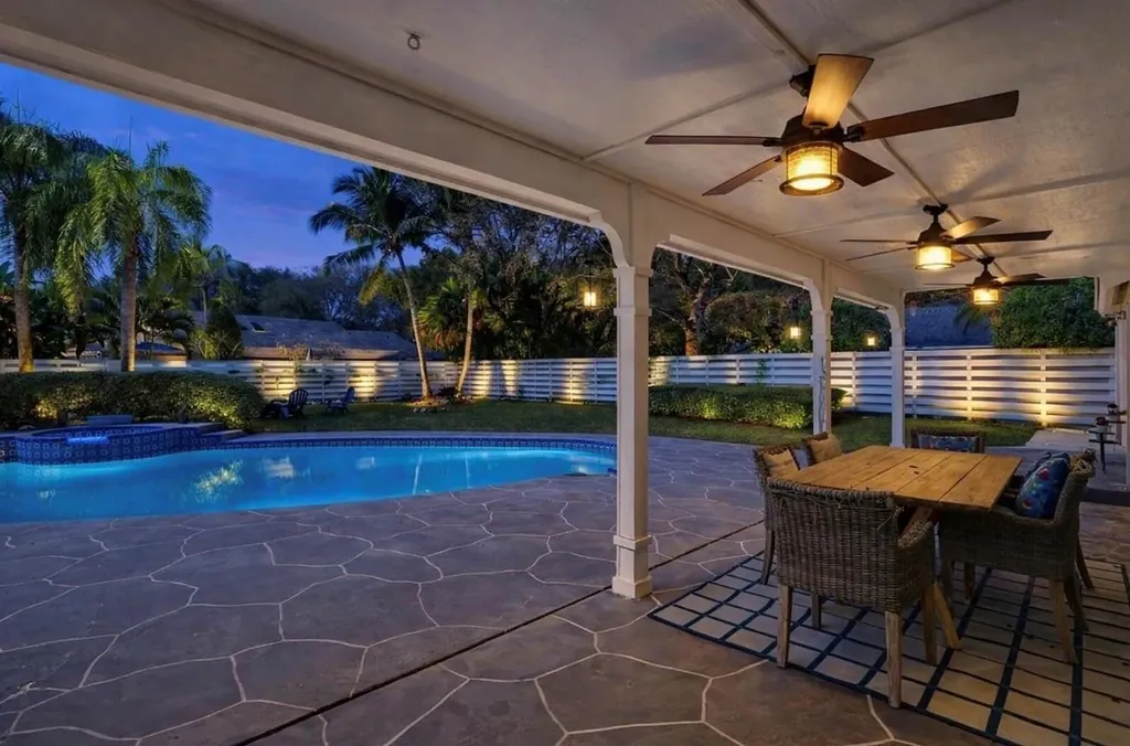 14930 SW 145th Street Miami FL 33196