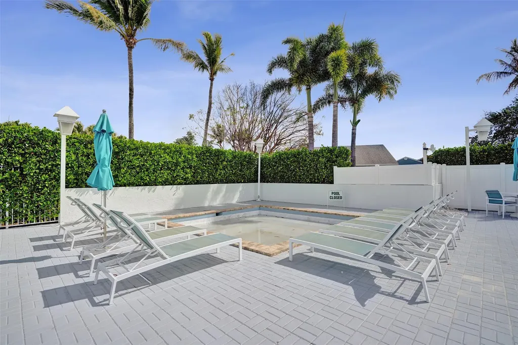 14930 SW 145th Street Miami FL 33196