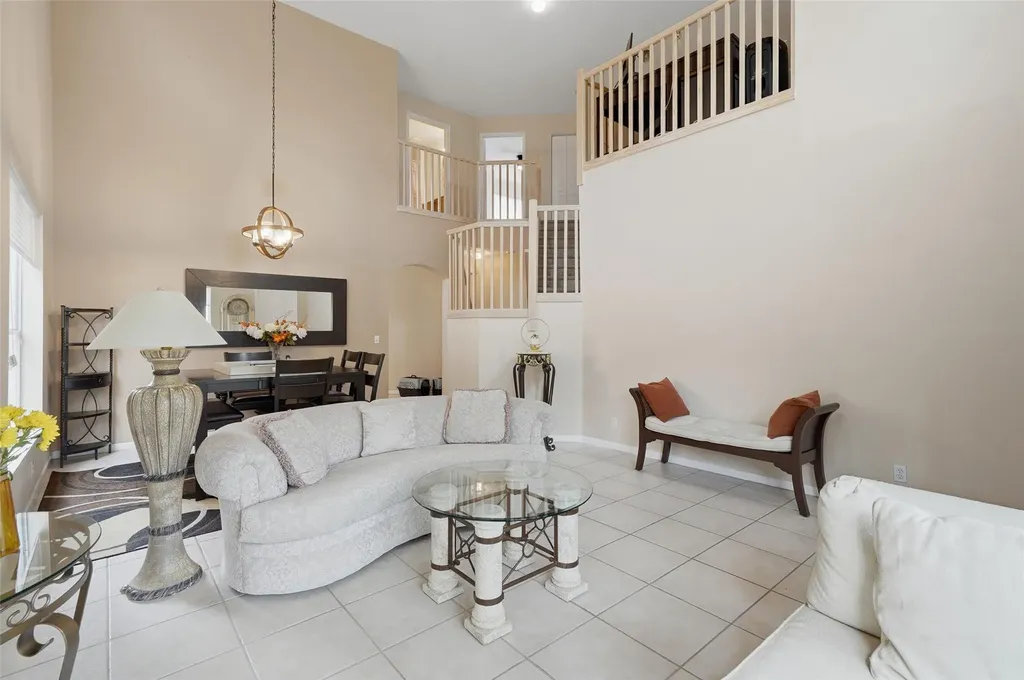 21215 Via Ventura Boca Raton FL 33433