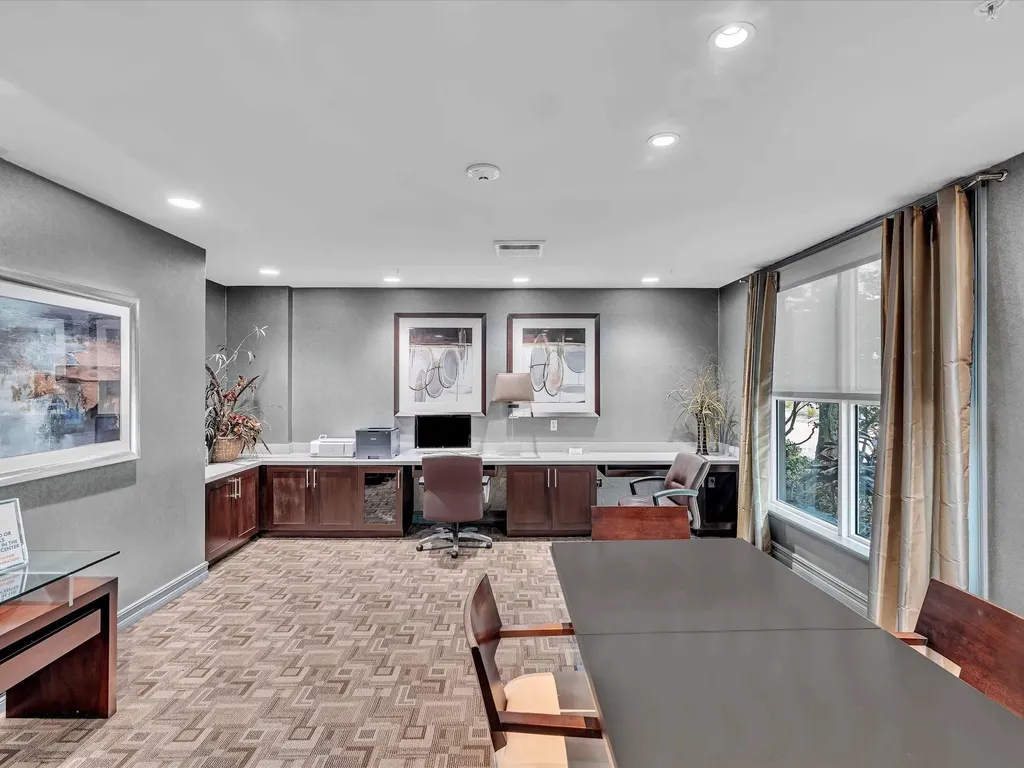 2421 NE 65th Street Fort Lauderdale FL 33308