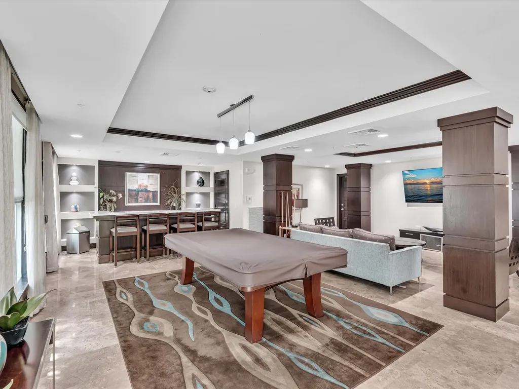 2421 NE 65th Street Fort Lauderdale FL 33308